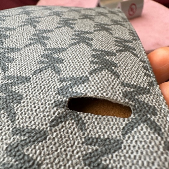 Michael Kors bag/clutch/belt bag Belt is missing - Picture 9 of 12